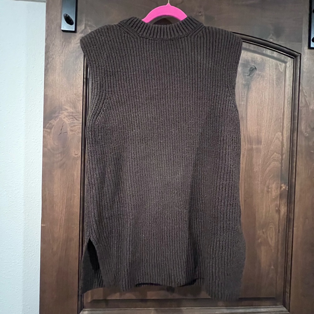 Brown sweat vest with shoulder pads